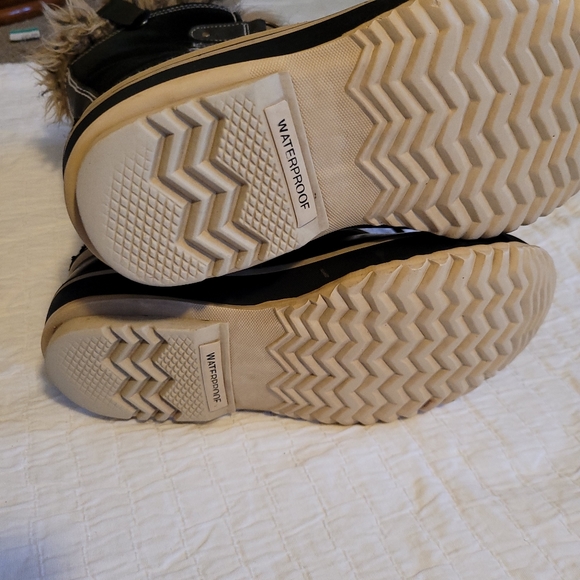 Sorel Joan of Arctic Snow Boot Size 7 in Black - Picture 8 of 15